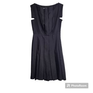 Black Halo Pleated Black Silk Dress size 2